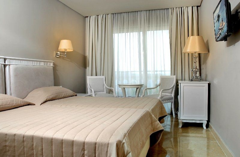 Mayor Mon Repos Palace - Adults Only Corfu (city) Exterior foto